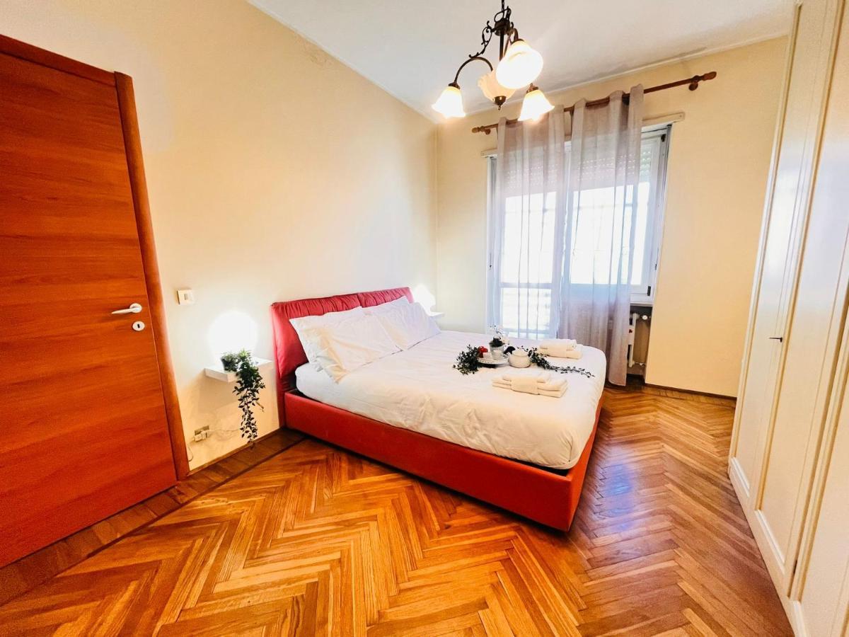 Sky Apartment A Due Passi Dalla Stazione Collegno Exterior foto